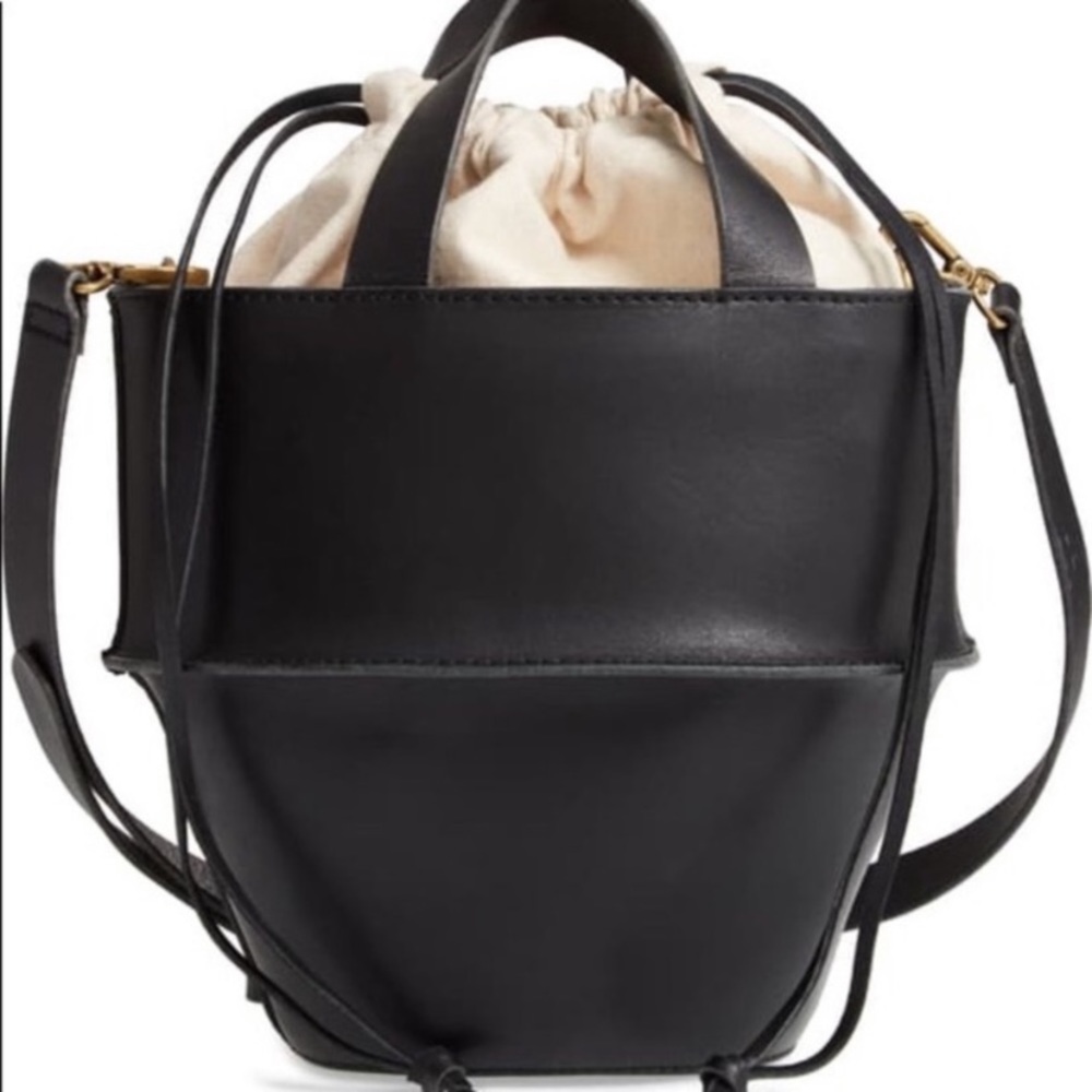 Madewell Austin bucket crossbody bag